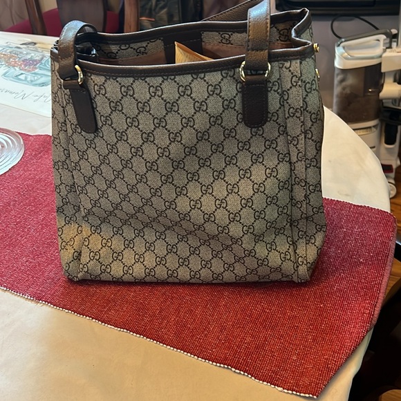 Brown tote - Picture 3 of 9